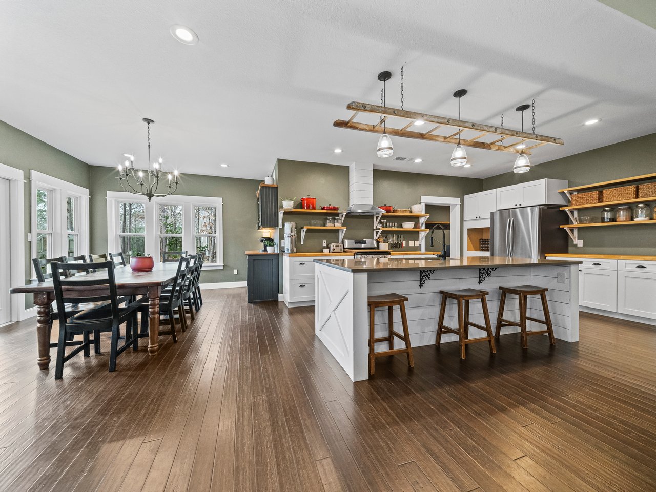 Thunder Mountain Homestead