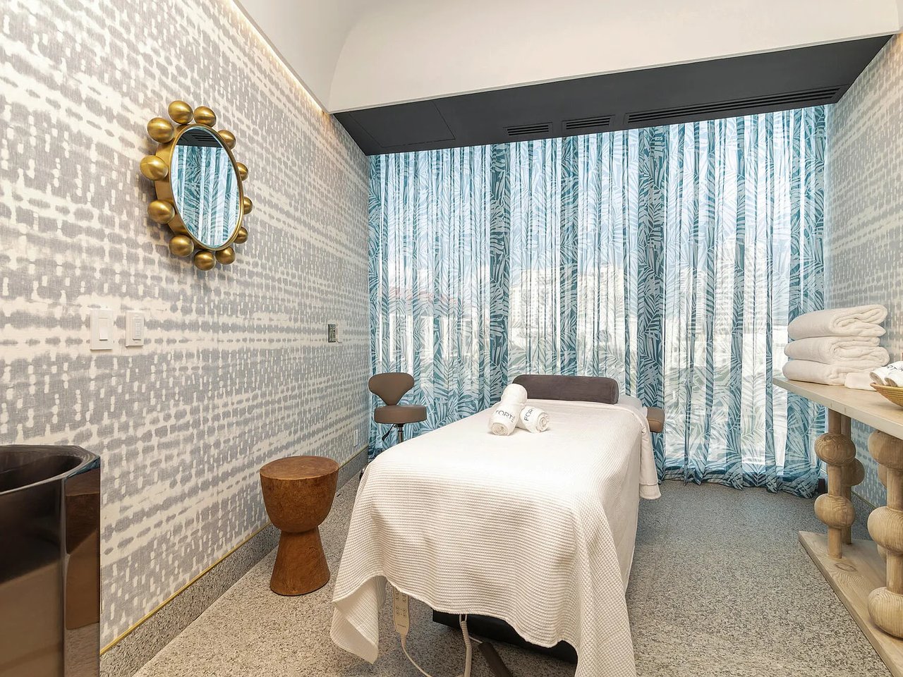 1333 S Flagler Dr #2202