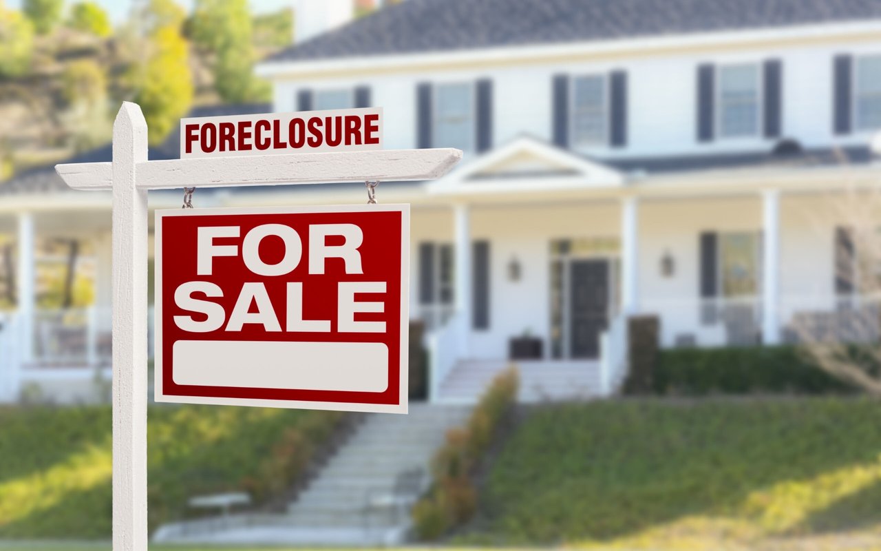 Thinking About Buying a Foreclosure?