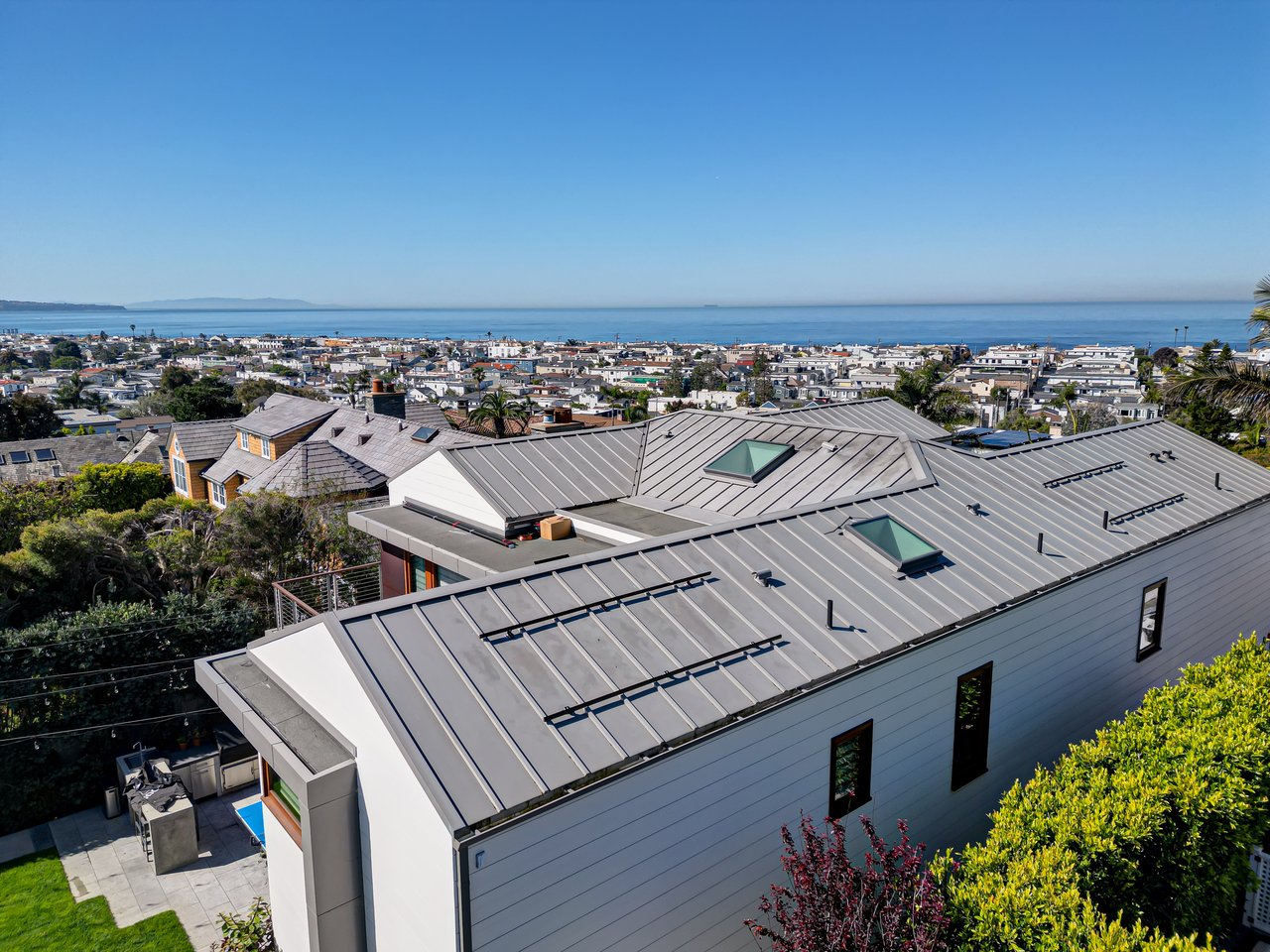Hill Section View Home