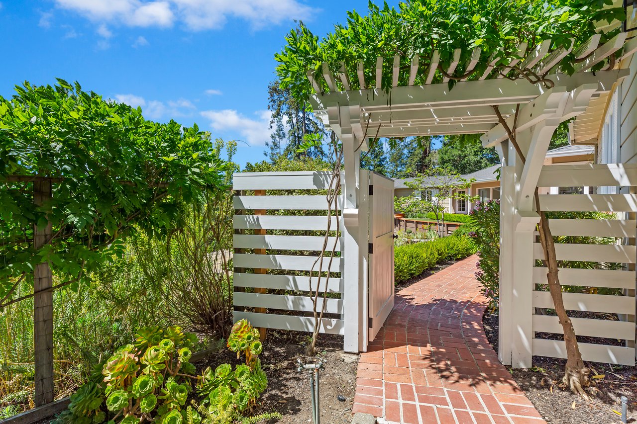 1087 Rahara Drive
