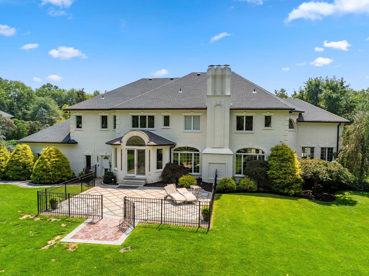 85 Sherwood Rd