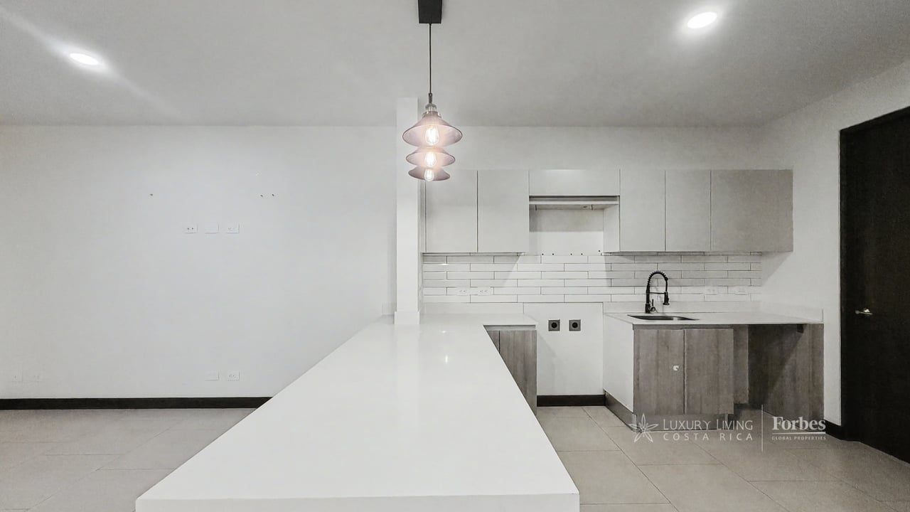 21480 - House, 3 bedrooms, office, terrace, pool, gated community, Escazú