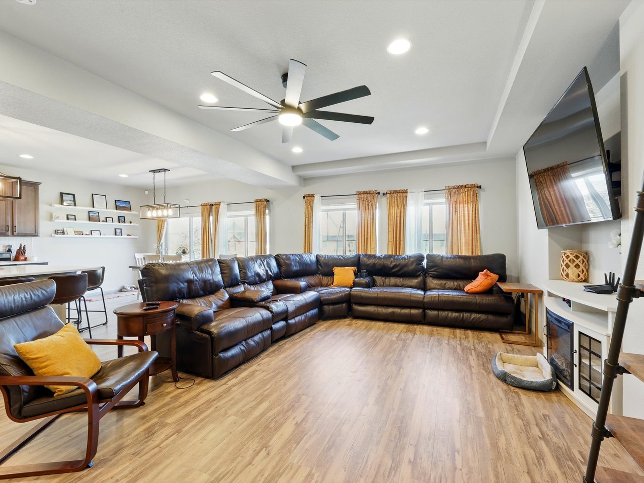 6207 Kildare Drive