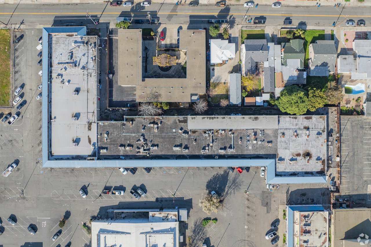 7.0% CAP Rate AutoZone-Anchored Retail Center