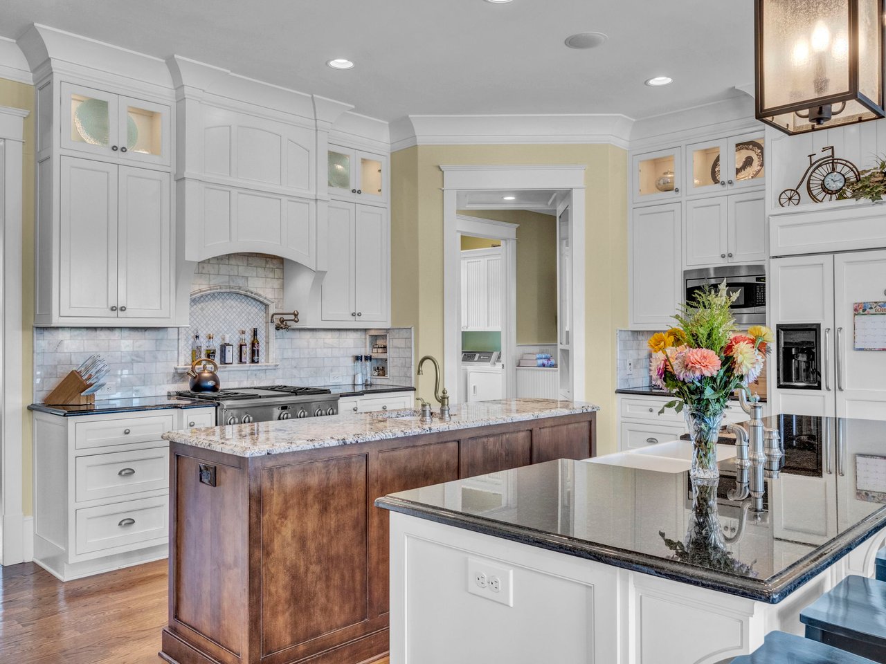 162 Acre Estate with Mountain Views
