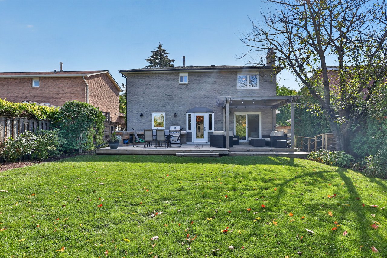 1019 Mesa Cres