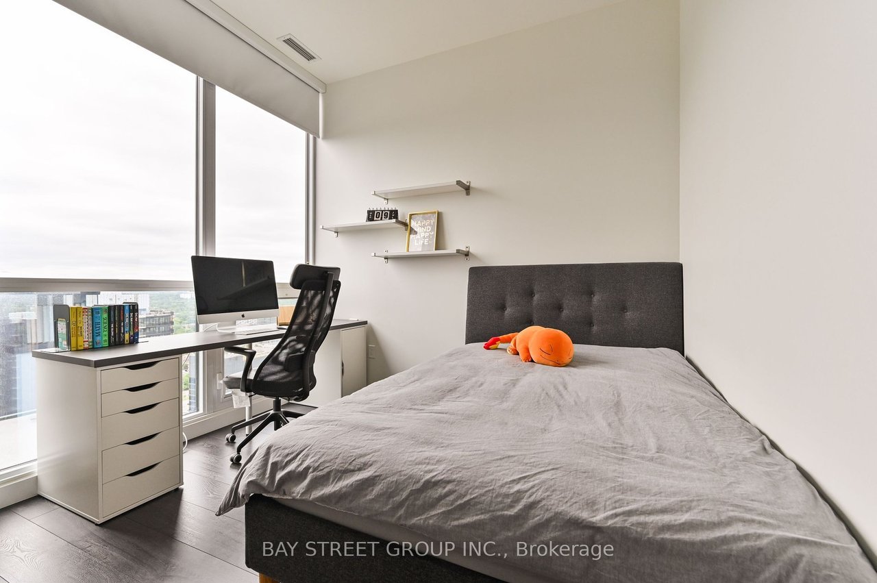 NORTH YORK'S MOST LUXURIOUS PENTHOUSE