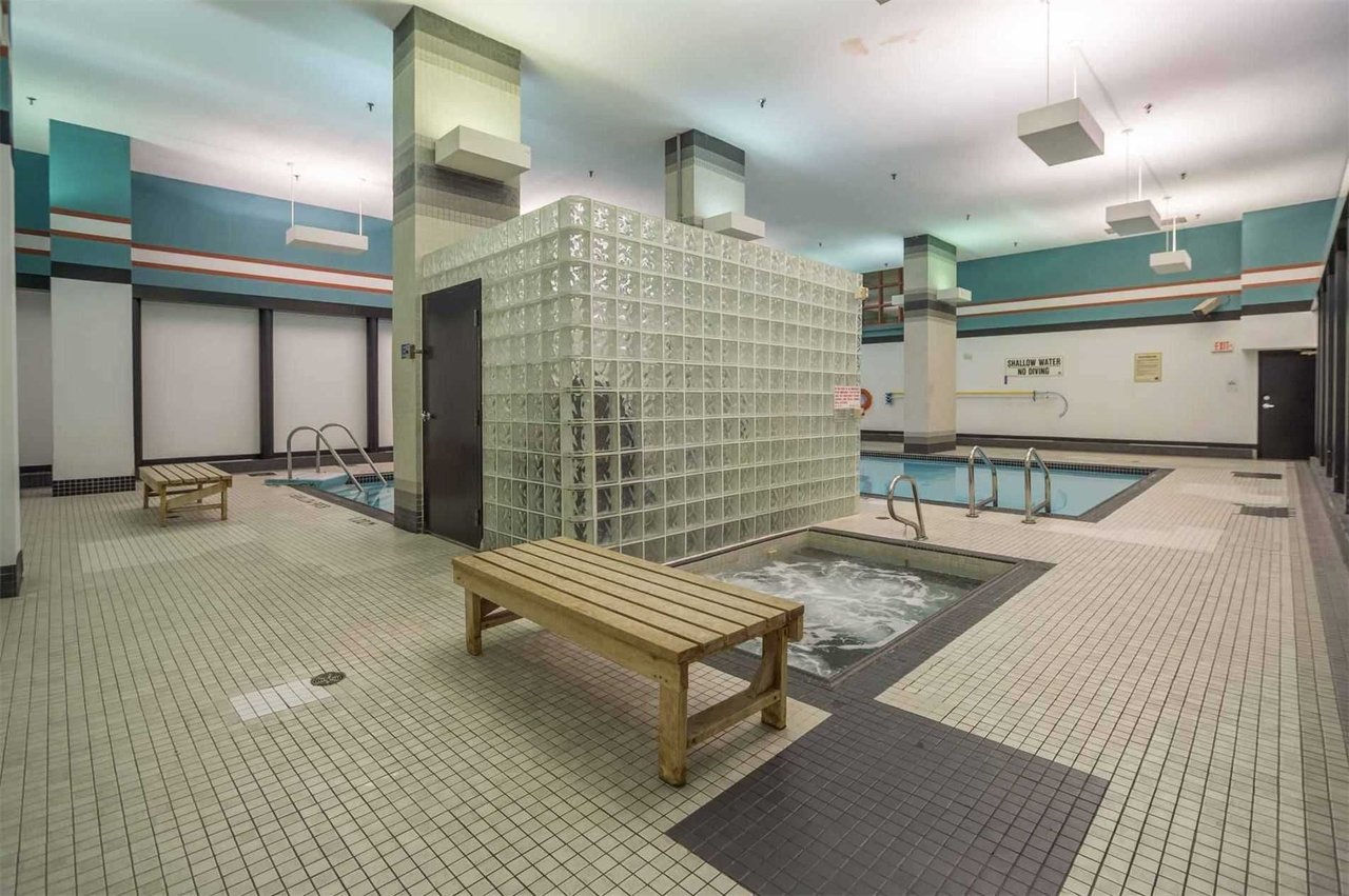 701 King Street W 806