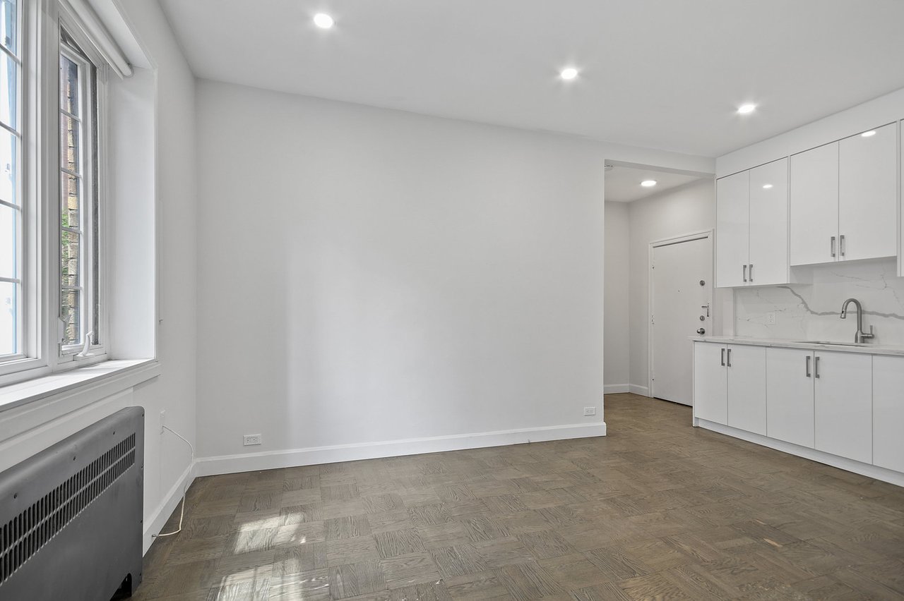  26 St. Joseph Street Unit: 607