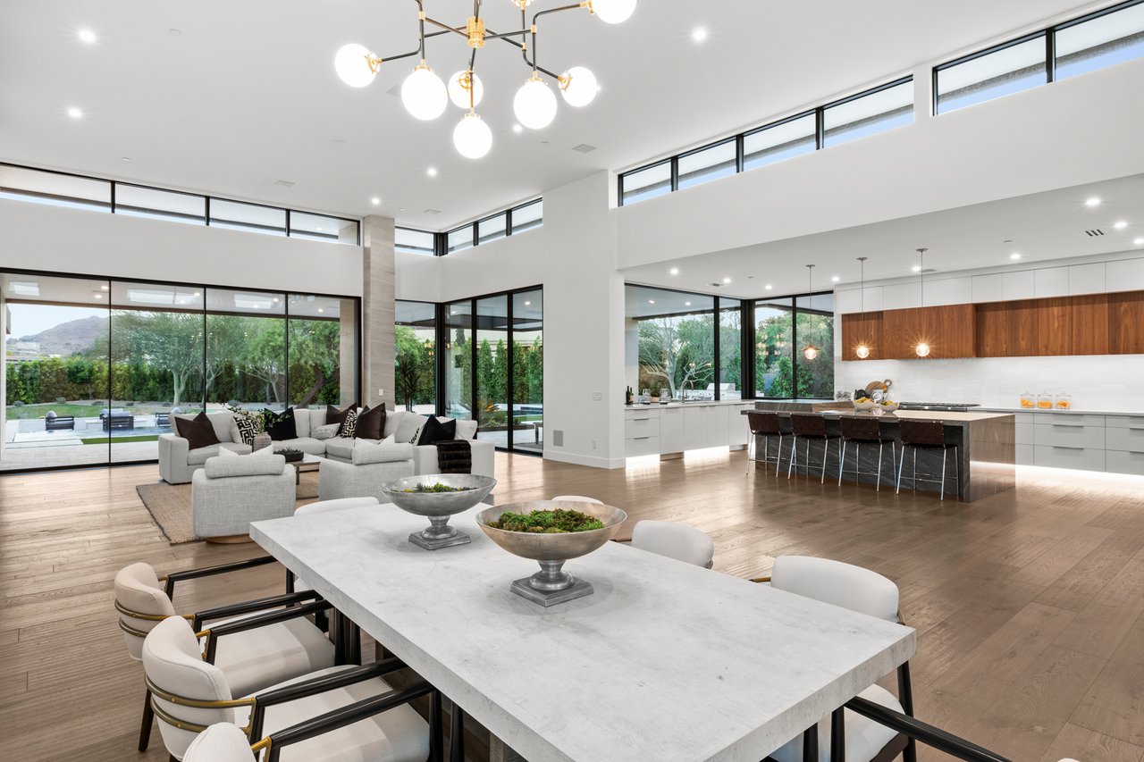 9012 N 53rd St, Paradise Valley, AZ 85253