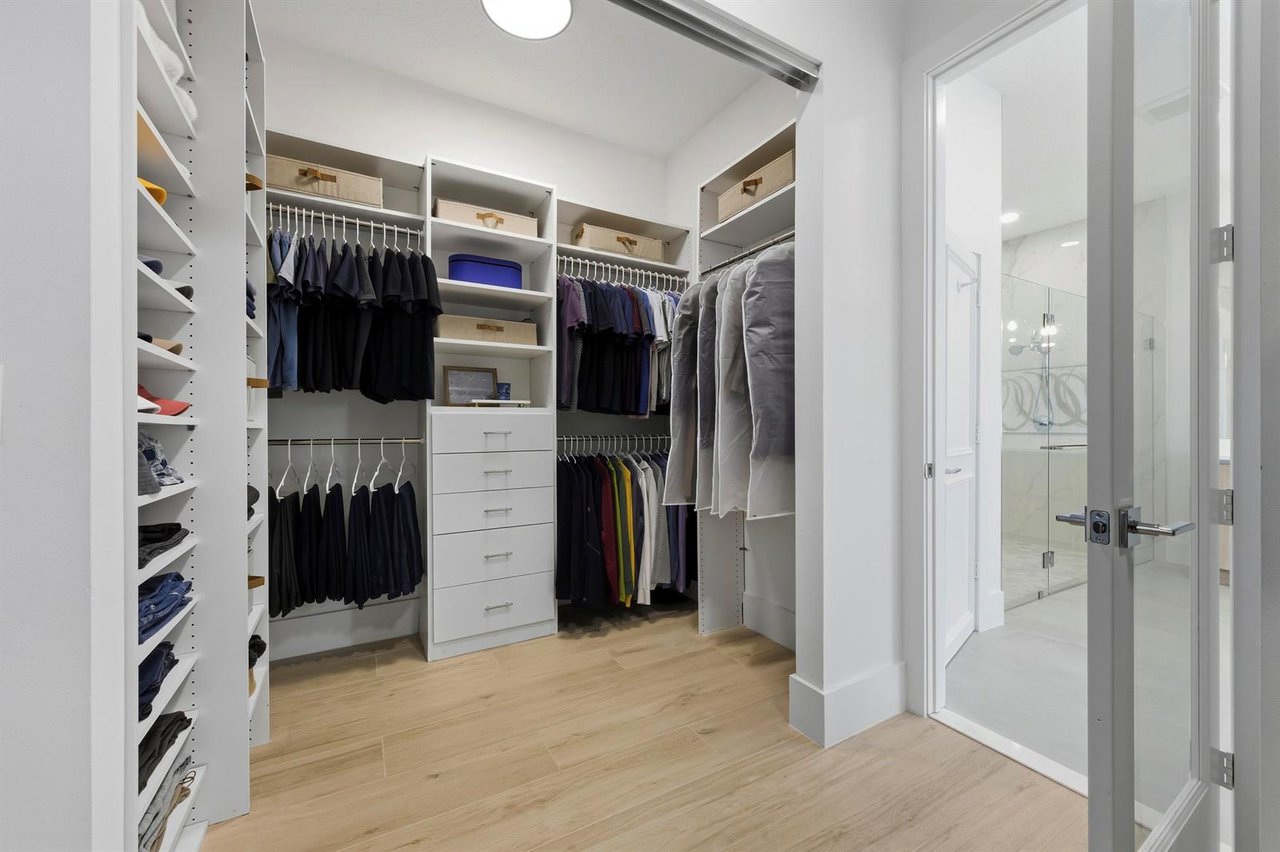 2557 Seminole Circle