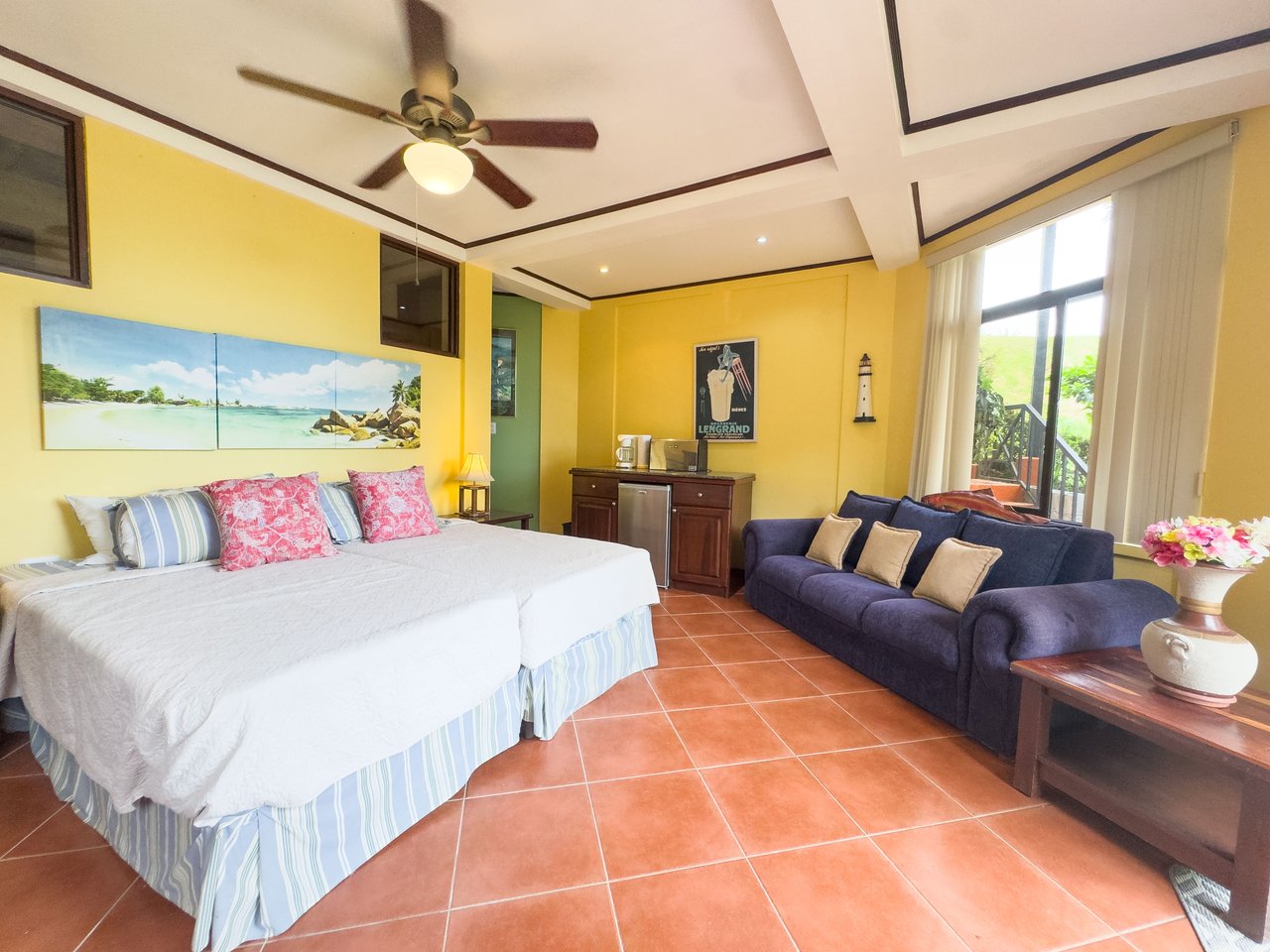 Tropical Estate in Gated Community near Quepos