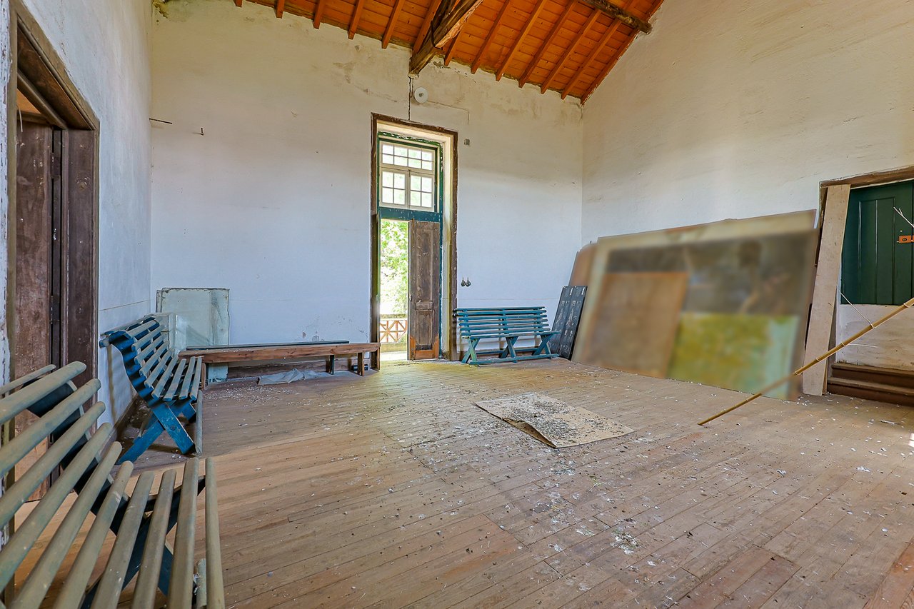 Magnificent 17th-Century Palace with  76,400 m² Estate Near Coimbra