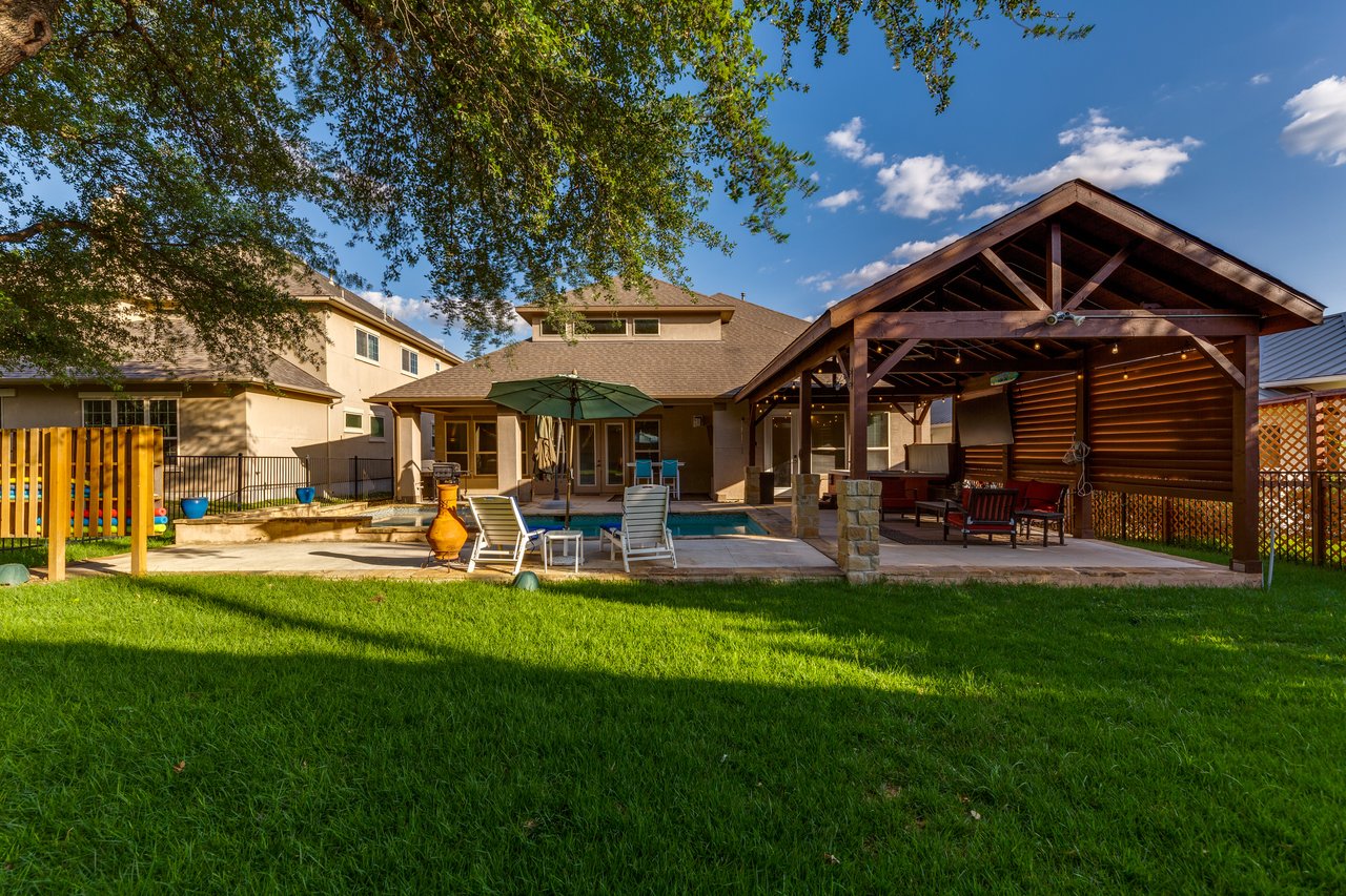 2319 Dunmore Hill
