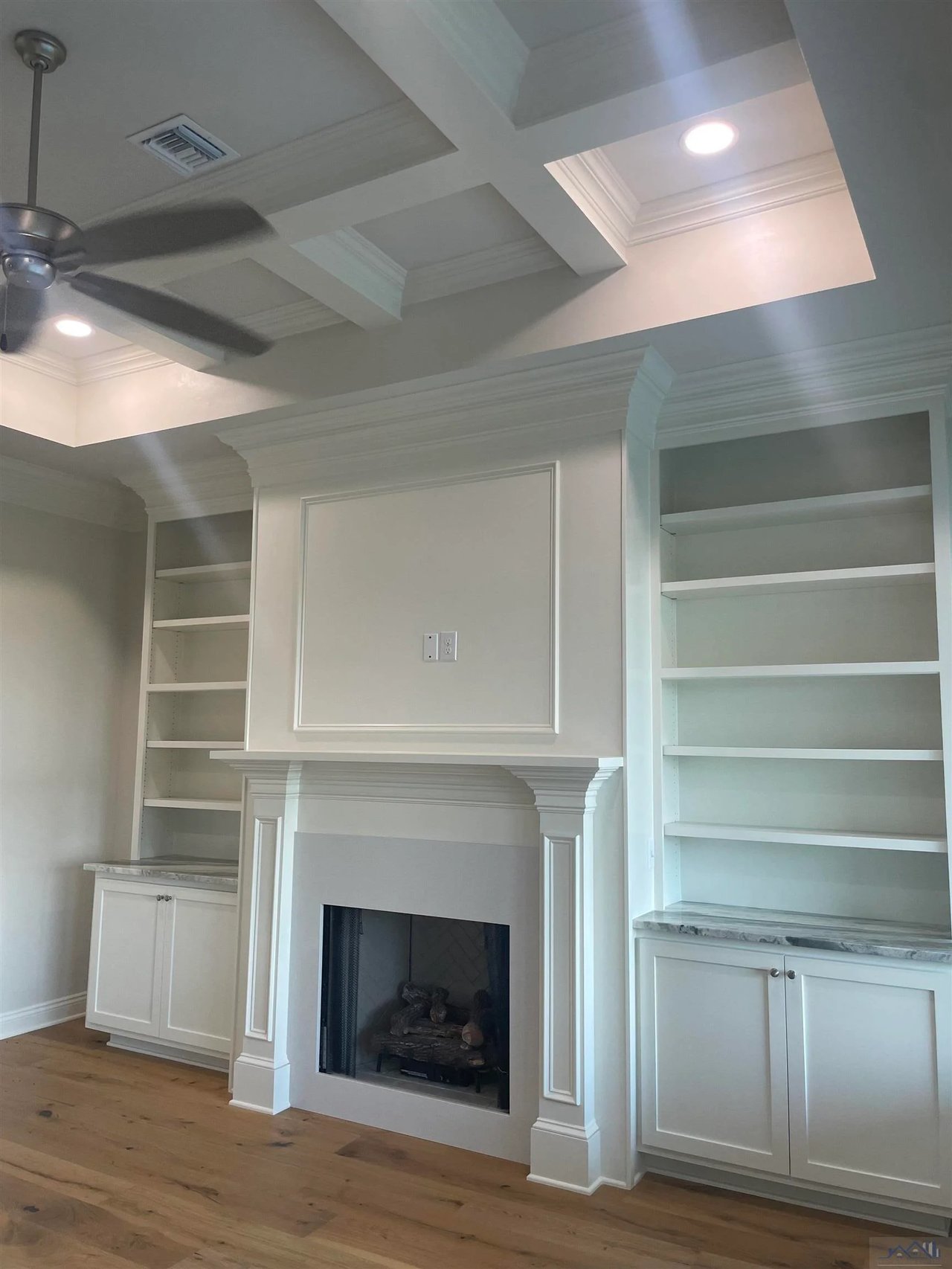 351 Ravensaide Dr