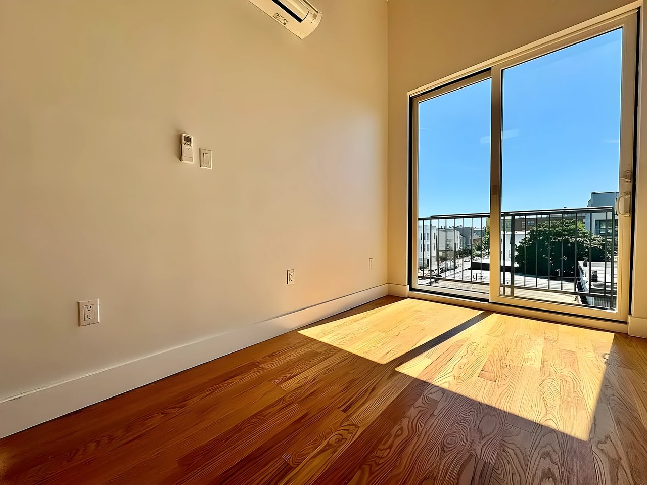 949 Metropolitan Ave 3B