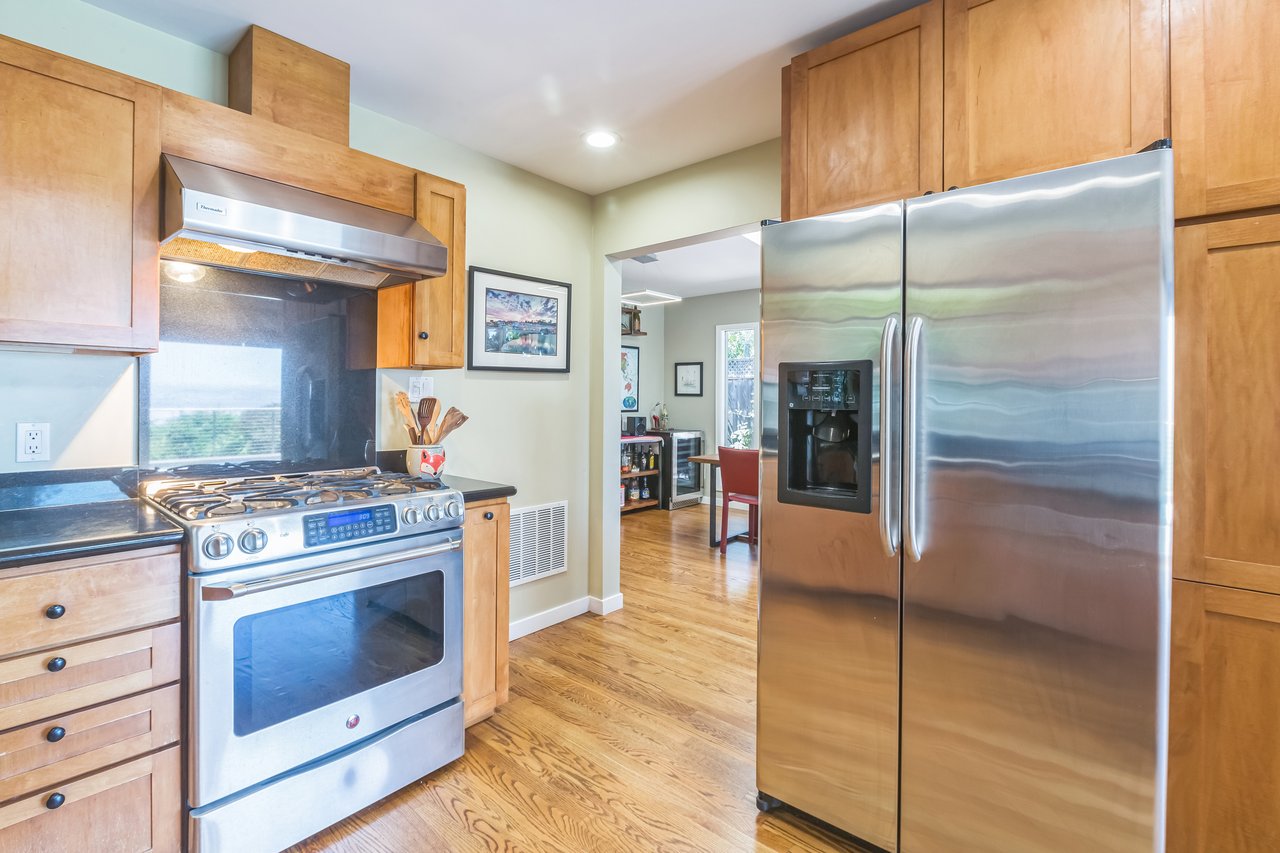 777 Bayview Way