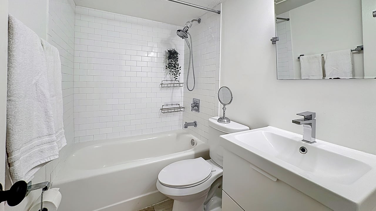 Remodeled Two-Bedroom for Lease at Winter Park's Aragon Condos