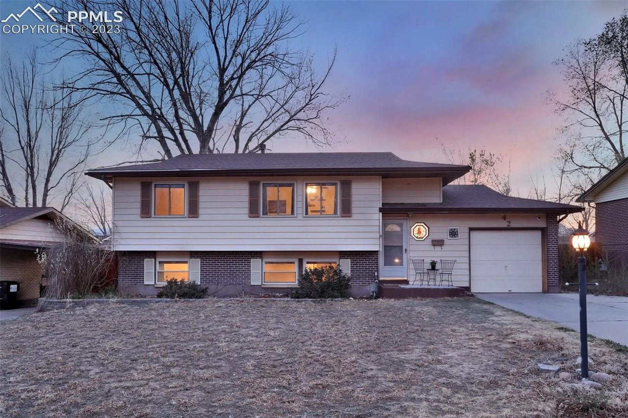 42 Landoe Ln