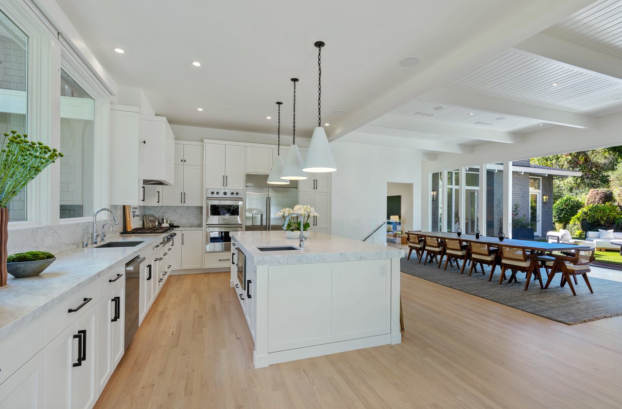 Private, Modern Compound in Premier Ross Location
