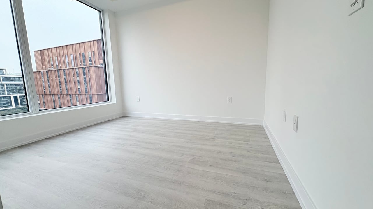 15 Richardson Street Unit: 917