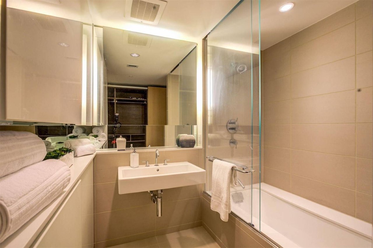 920 I St NW, #1105
