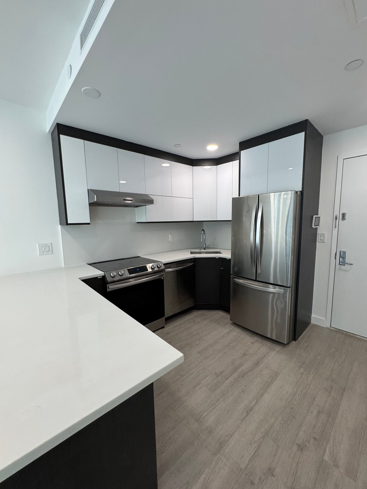 1238 63rd St D338