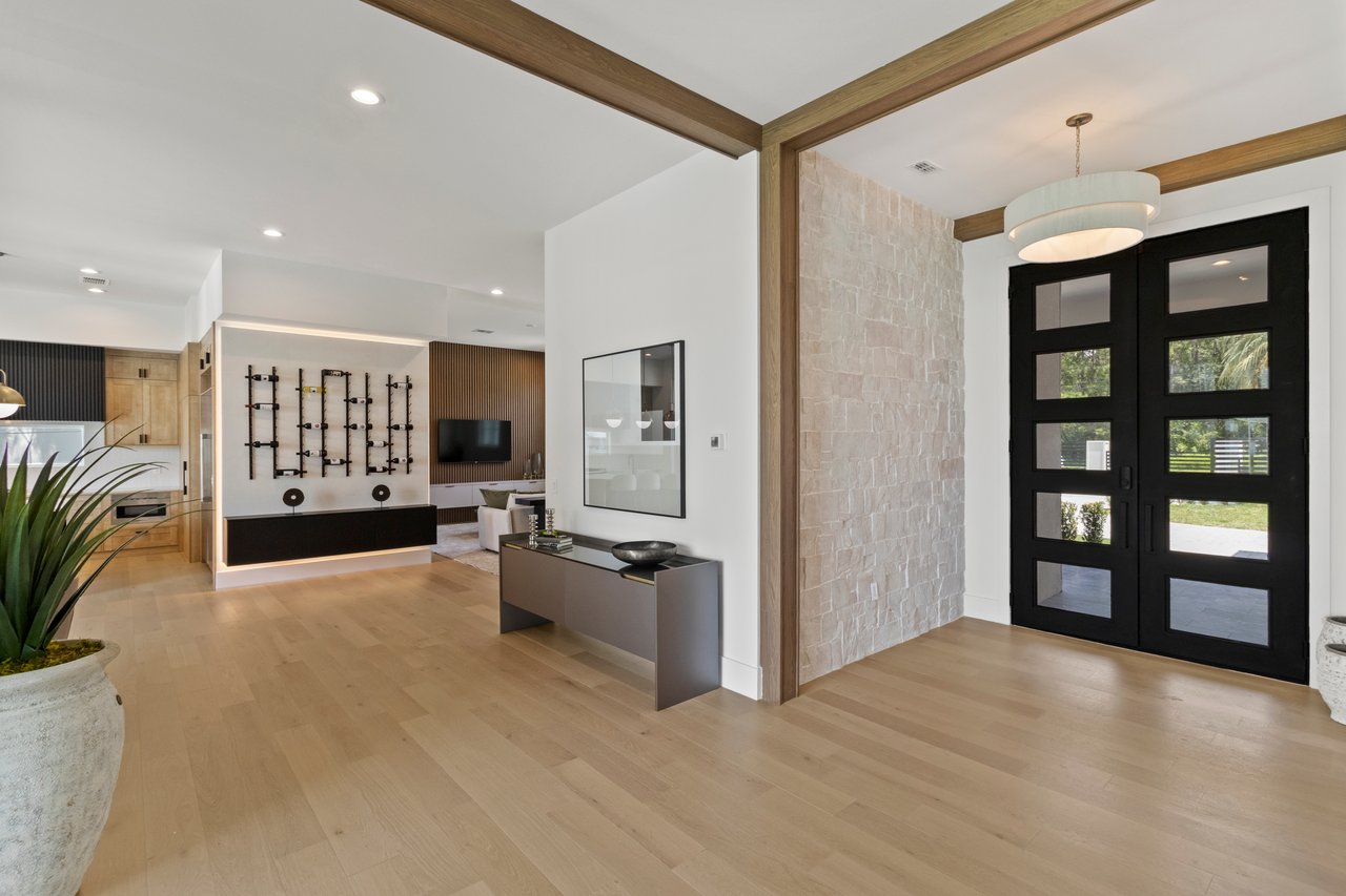 7706 Ficquette Rd- Windermere