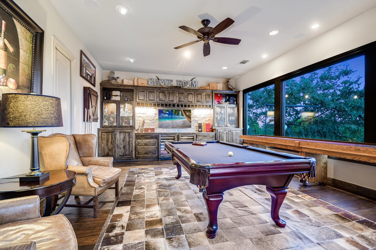 Executive Villa With Breathtaking Views