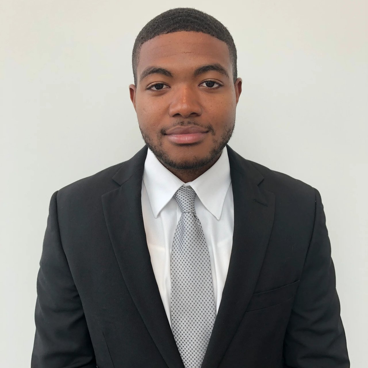 Douglas Webb San Diego, CA Real Estate Agent Headshot