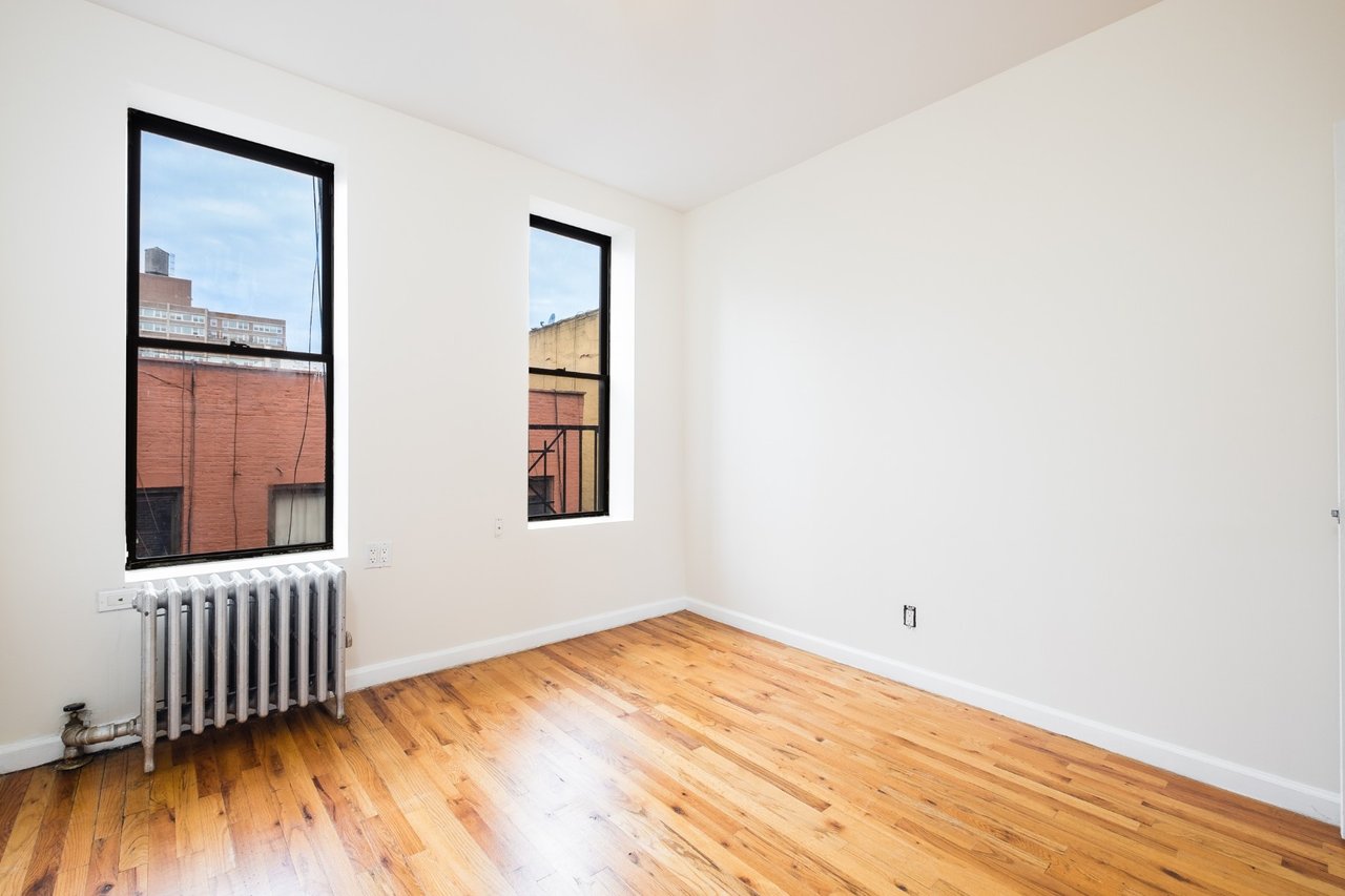339 East 12th Street Unit: 28