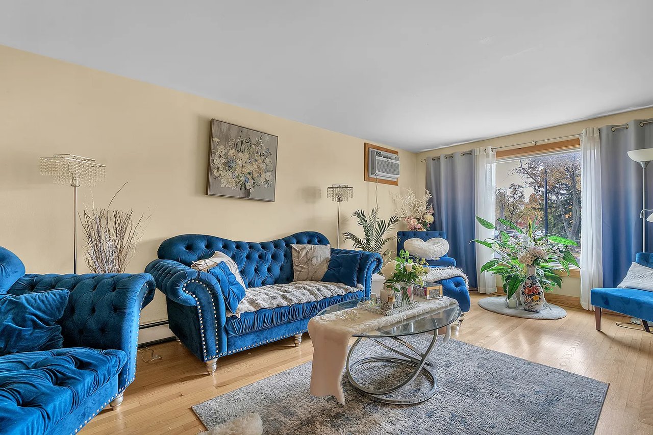 6048 W 79th Street, Burbank, IL