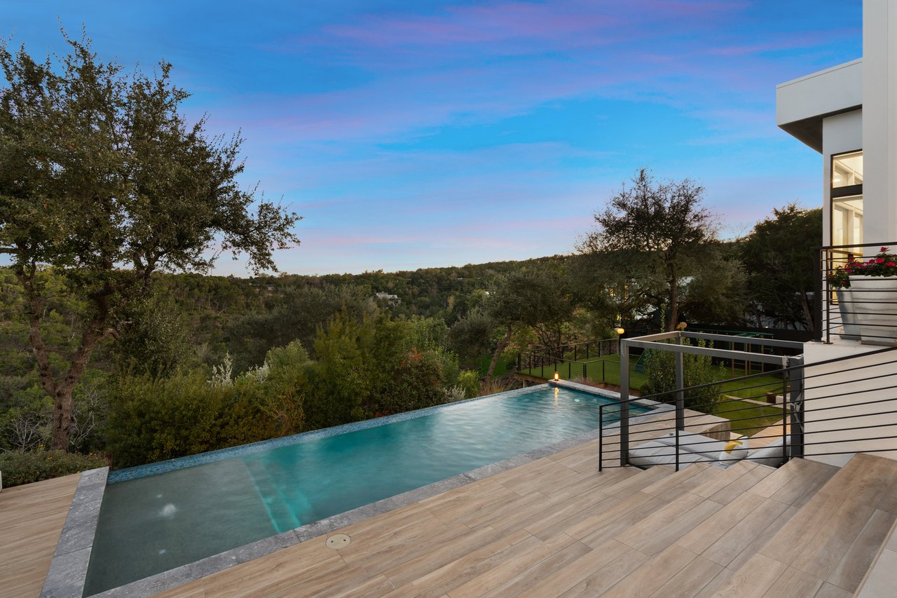 Modern Masterpiece in West Lake Hills