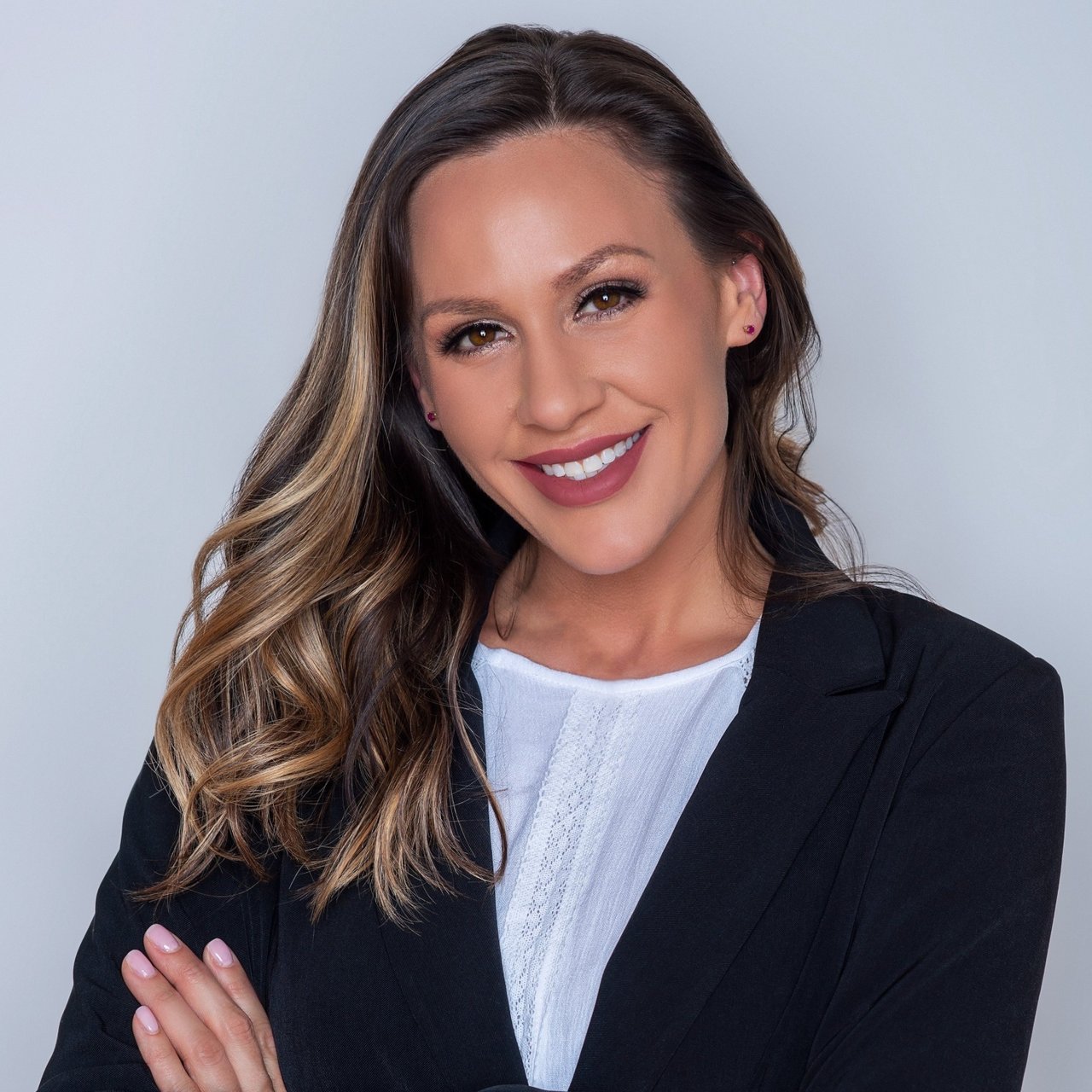 Lauren  Efthemes