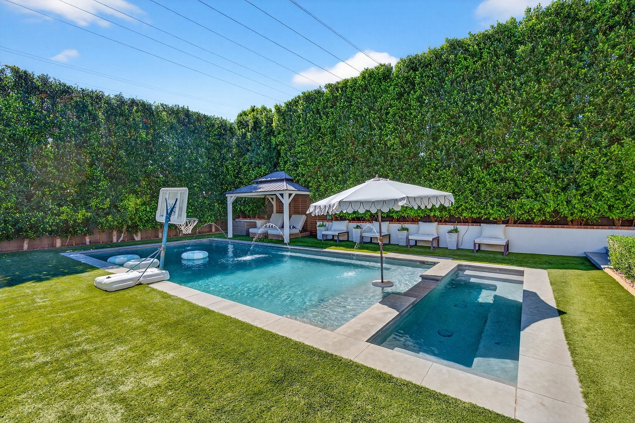 5217 E CALLE REDONDA