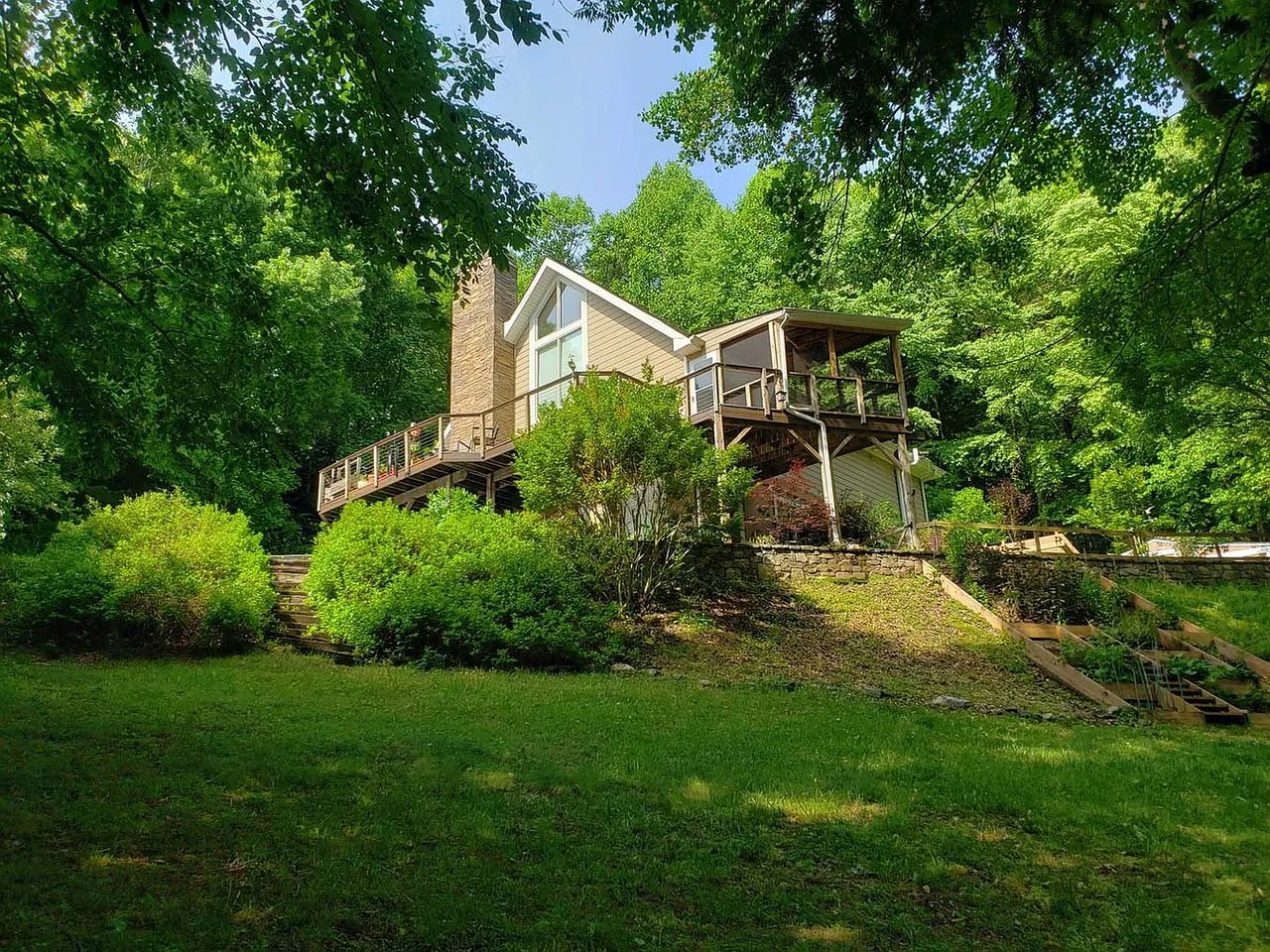 44 Emmett Hollar Rd