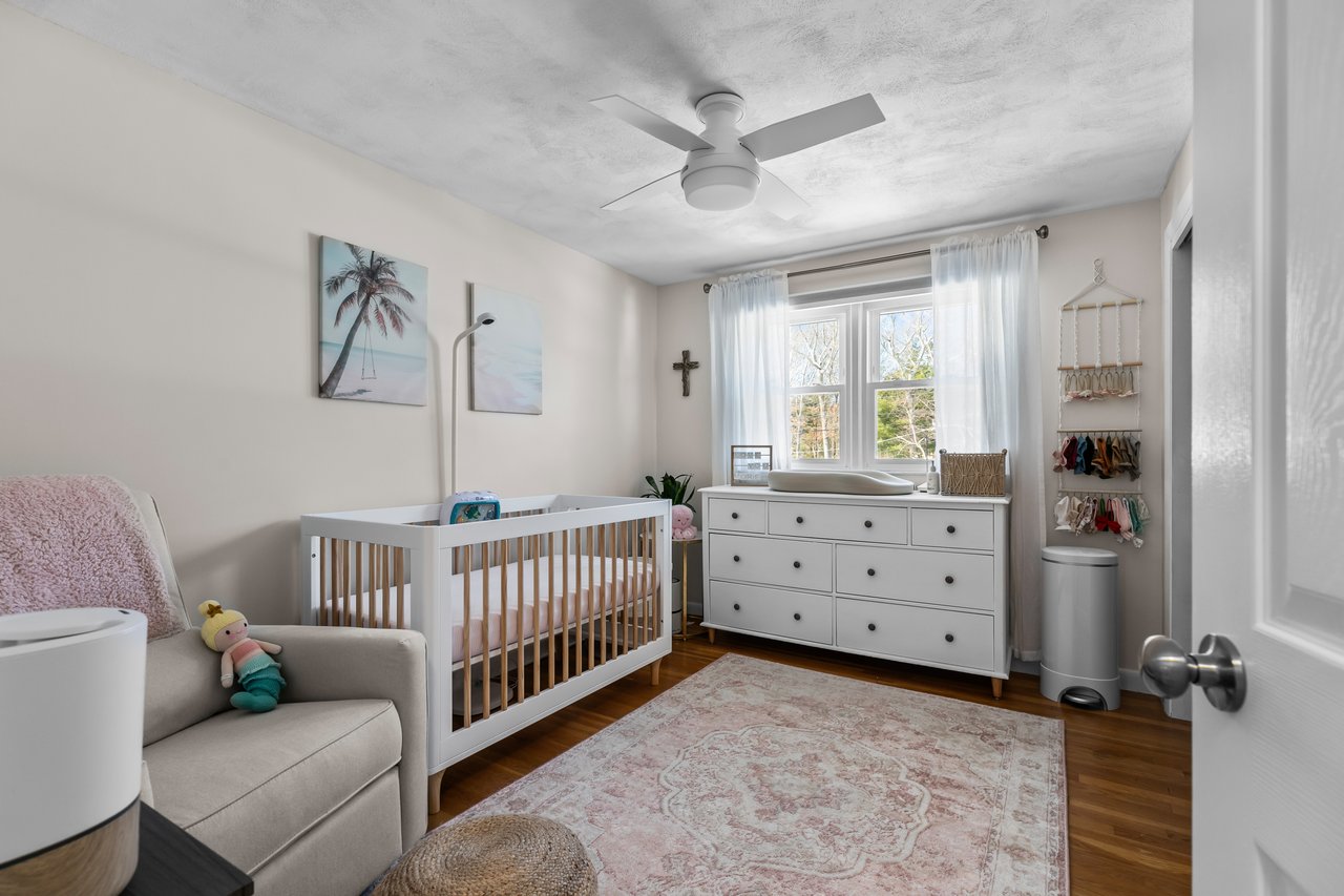 60 Knollwood Circle, North Kingstown, RI 02852