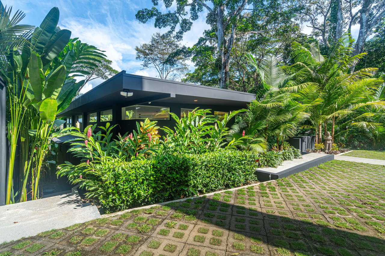 Escaleras Modern Elegance with Ocean Window Views and Jungle Tranquility, Dominical Costa Rica