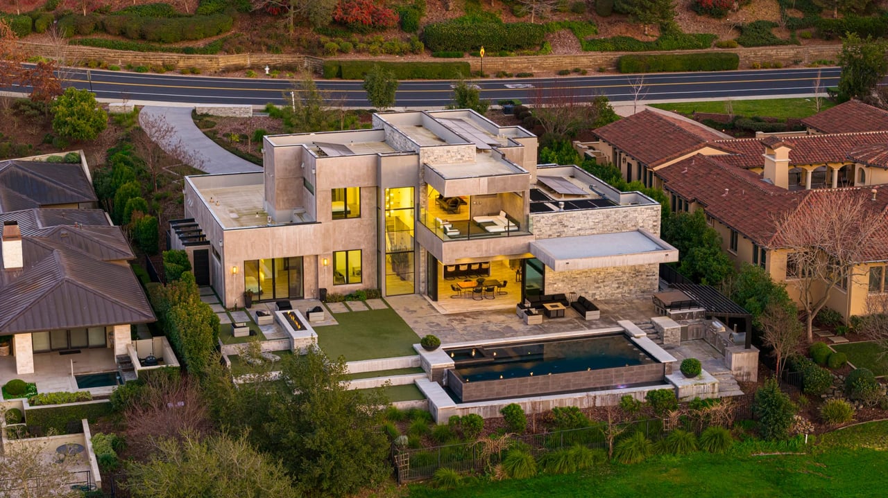 4573 Greenview Drive