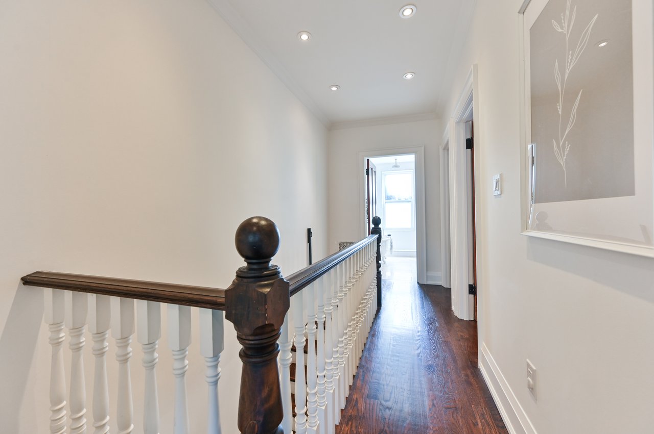 61 Gwynne Avenue, Toronto