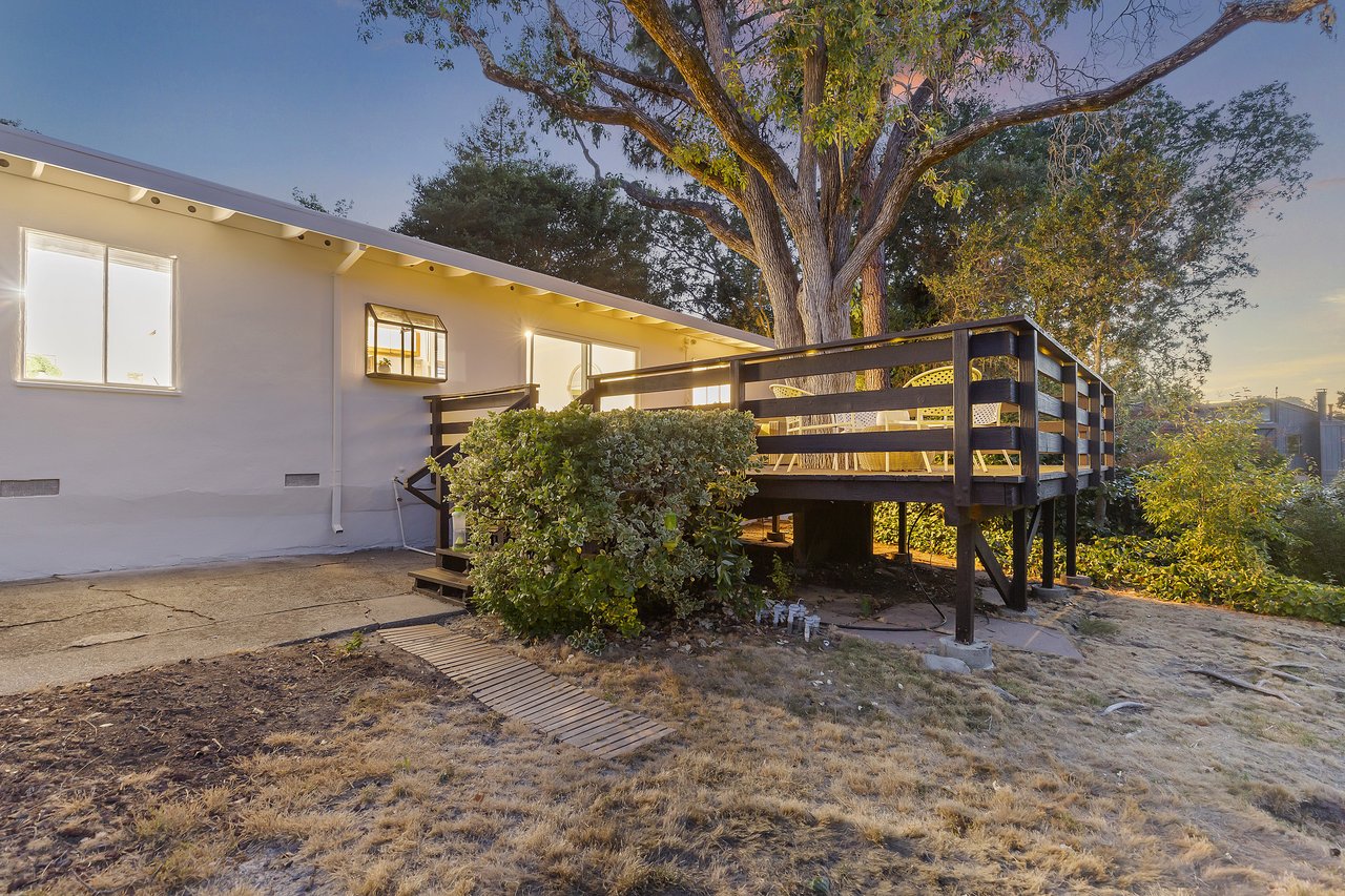 32 California Ave