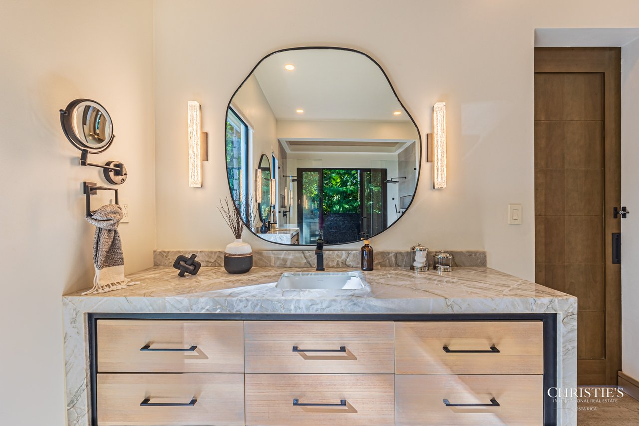 Luxury Estate in Escaleras- incredible ocean views 5.5 Acres