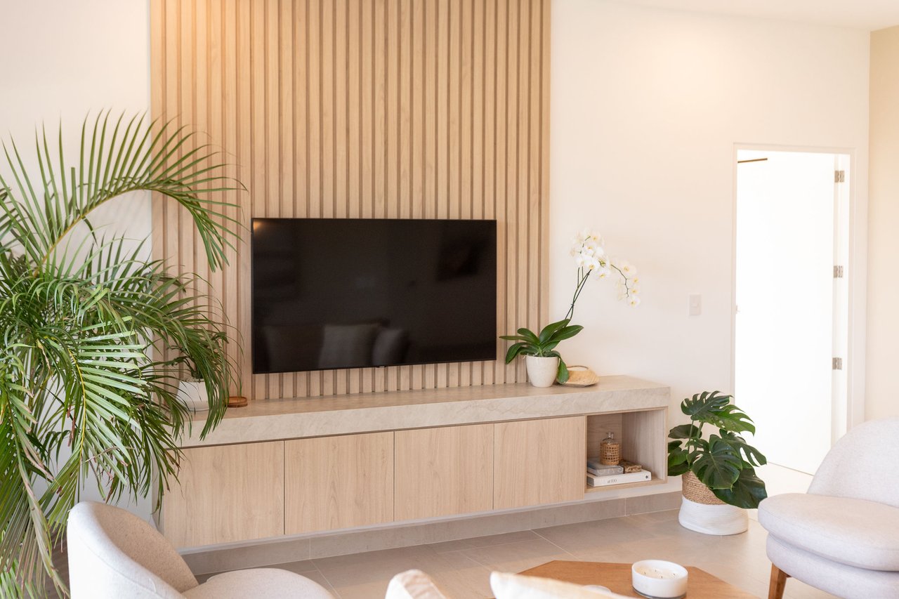 Ocean & Mountain View Modern Beach Condominium 