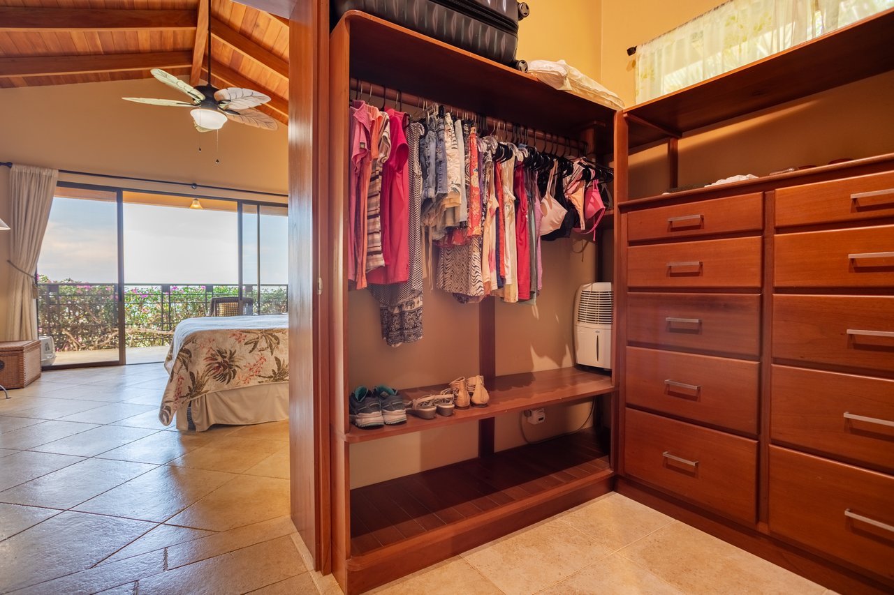 Private Luxury Villa with Whale Tail Ocean View Close to Downtown Uvita