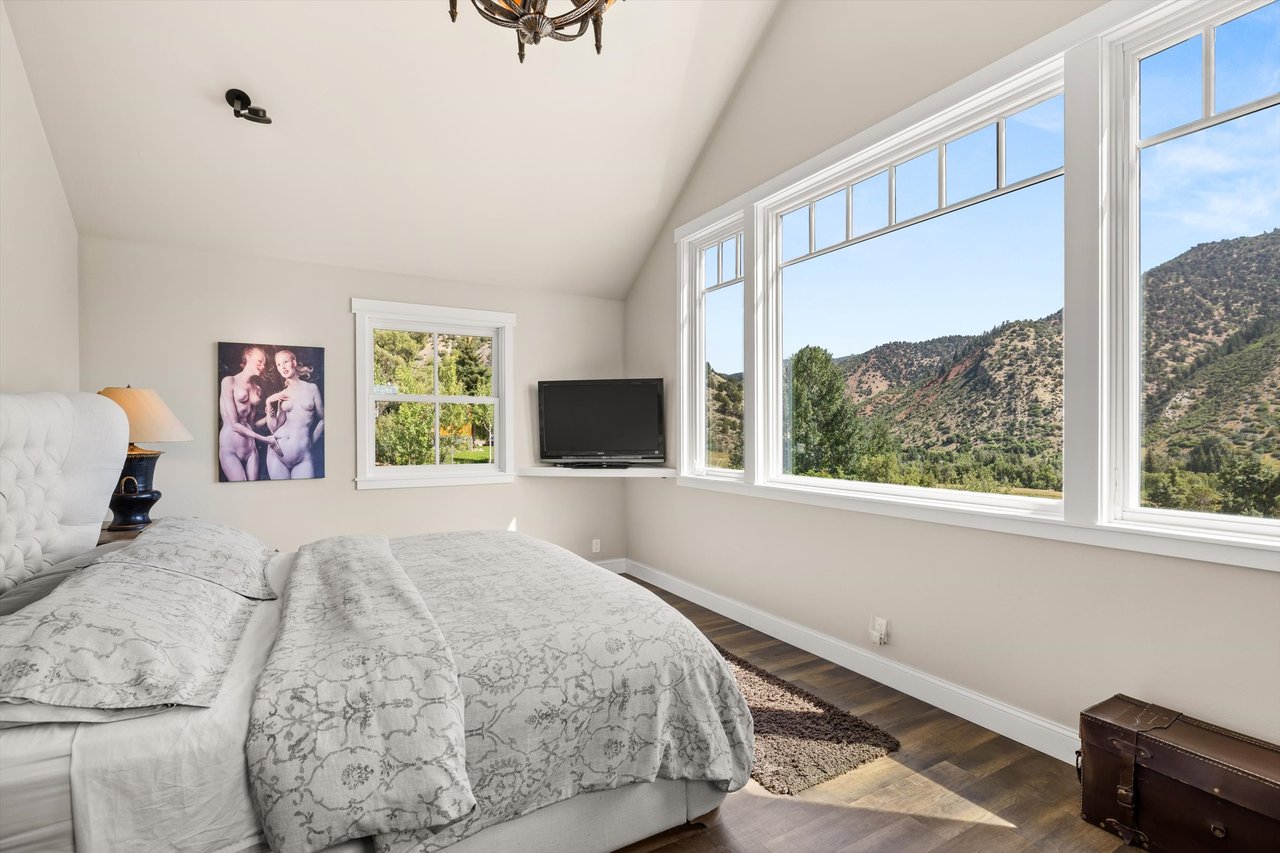 Charming Home with Spectacular Mountain Views