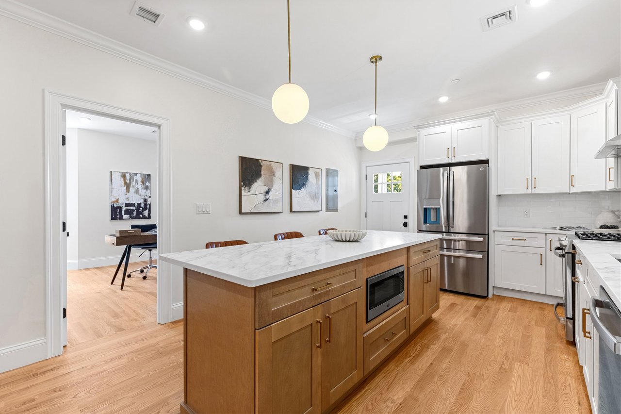 13 Langmaid Ave # 2