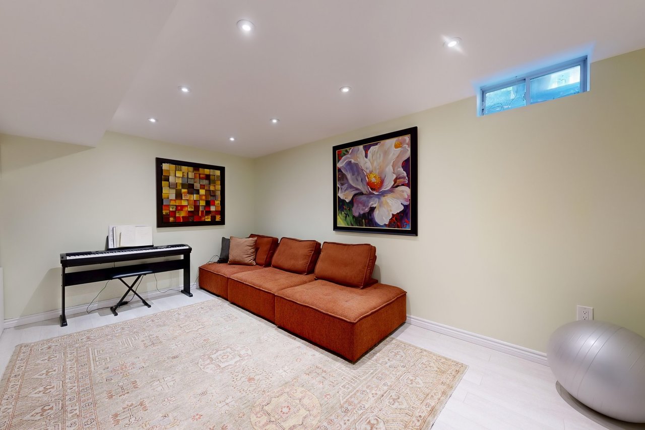 177 Bentoak Crescent