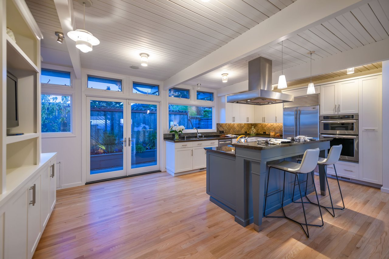 110 Cloud View Rd