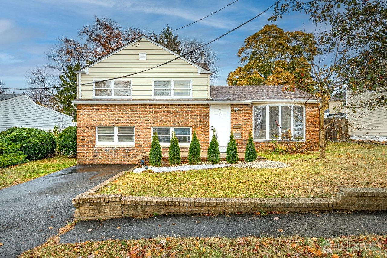 6 Dunlap Drive
